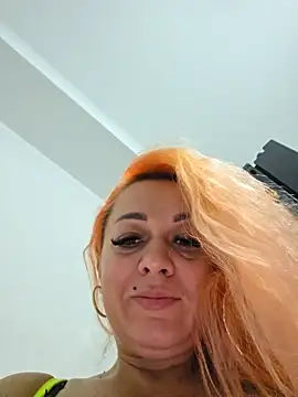 Snapshot of Ruxy42ETT chatting on December 2025 05:02:02 AM Ruxy42ETT online show from December 2025 05:02:02 AM