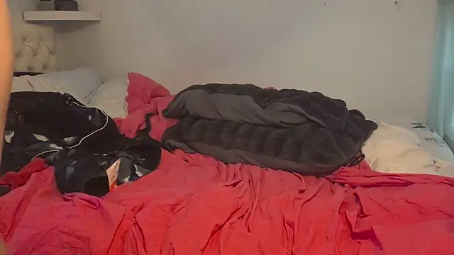 MaddisonX online show from February 2026 04:44:02 PM