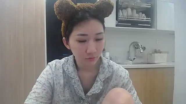 Asiagirll online show from May 2026 01:41:02 PM