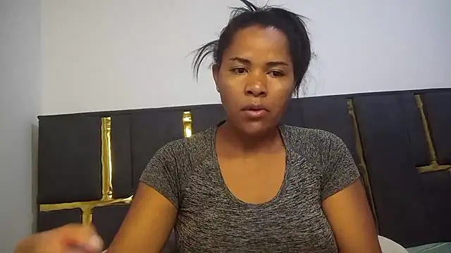 aleixane online show from November 2025 06:01:01 PM