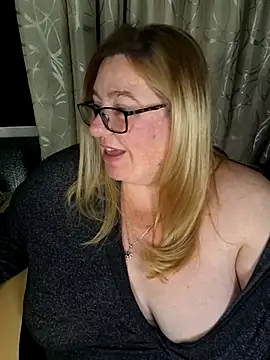 Iceprincess2bad4u online show from February 2026 06:42:01 PM