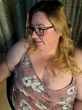 Snapshot of Iceprincess2bad4u chatting on May 2026 06:25:01 PM Iceprincess2bad4u online show from May 2026 06:25:01 PM
