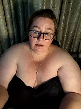 Snapshot of Iceprincess2bad4u chatting on May 2026 06:46:02 PM Iceprincess2bad4u online show from May 2026 06:46:02 PM