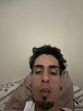 Rosecock69 online show from May 2026 03:33:01 AM