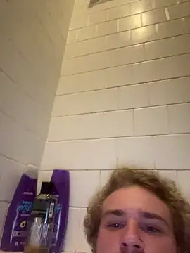 Snapshot of JondusS chatting on September 2025 01:32:02 AM JondusS online show from September 2025 01:32:02 AM