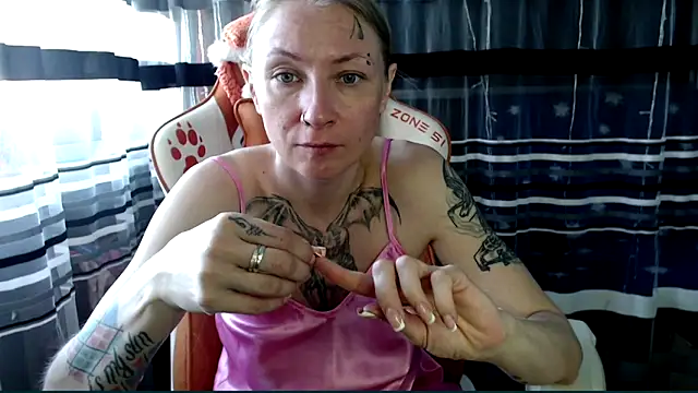 cold lollipop online show from June 2026 07:21:02 AM