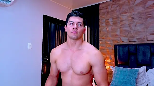 FelipeAndMarcello3 online show from May 2026 07:09:02 PM