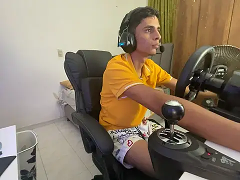 Max TheHorseDick online show from January 2025 02:24:02 AM