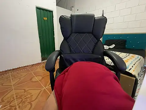 Max TheHorseDick online show from March 2025 12:37:02 AM