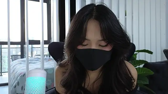 Snapshot of TammiLou chatting on January 2025 04:45:01 AM TammiLou online show from January 2025 04:45:01 AM