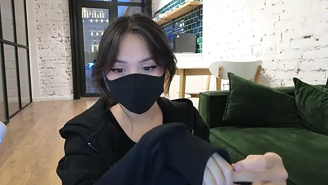 Snapshot of TammiLou chatting on February 2025 02:38:02 PM TammiLou online show from February 2025 02:38:02 PM