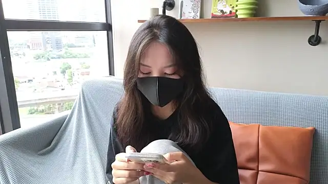 Snapshot of TammiLou chatting on March 2025 04:35:01 AM TammiLou online show from March 2025 04:35:01 AM