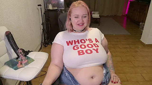 Snapshot of MargotGrey chatting on April 2026 06:10:01 PM MargotGrey online show from April 2026 06:10:01 PM
