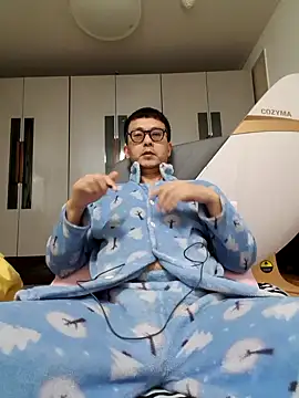 Snapshot of Ssk10N chatting on February 2025 12:14:02 PM Ssk10N online show from February 2025 12:14:02 PM