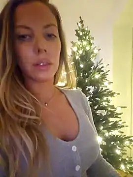 Snapshot of novaforyou1 chatting on December 2024 07:18:01 AM novaforyou1 online show from December 2024 07:18:01 AM