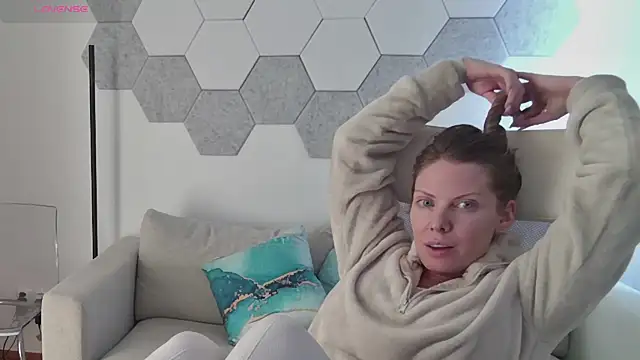 Snapshot of novaforyou1 chatting on February 2025 01:32:01 PM novaforyou1 online show from February 2025 01:32:01 PM