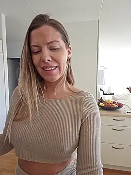 Snapshot of novaforyou1 chatting on February 2025 08:44:02 AM novaforyou1 online show from February 2025 08:44:02 AM