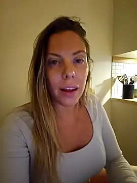 Snapshot of novaforyou1 chatting on February 2025 03:52:01 PM novaforyou1 online show from February 2025 03:52:01 PM