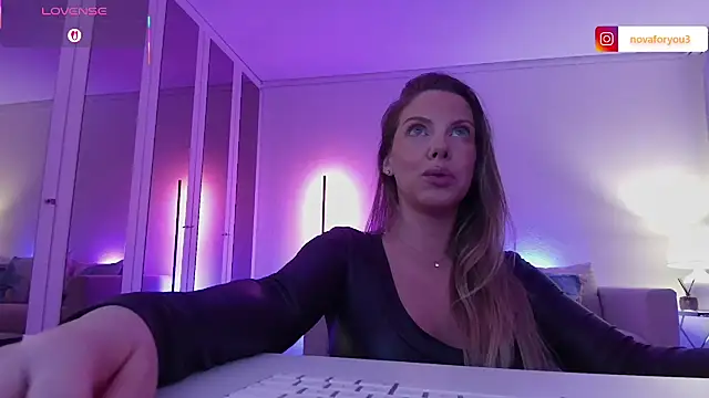 Snapshot of novaforyou1 chatting on October 2025 09:05:02 PM novaforyou1 online show from October 2025 09:05:02 PM