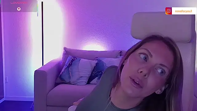 novaforyou1 online show from November 2025 09:41:02 PM