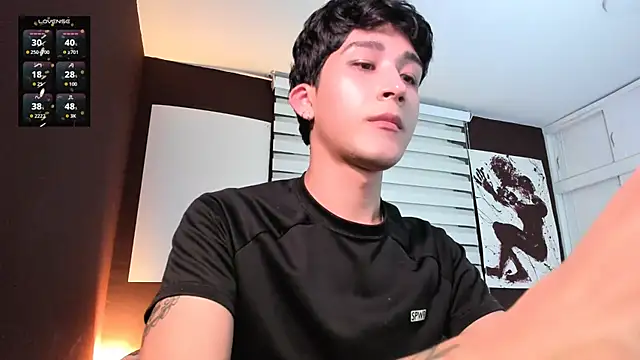 Snapshot of tom_Howard chatting on April 2026 04:46:01 AM tom Howard online show from April 2026 04:46:01 AM