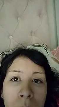 Snapshot of Haru_Queenn chatting on February 2025 07:07:02 AM Haru Queenn online show from February 2025 07:07:02 AM