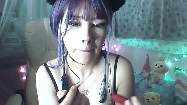 Snapshot of Haru_Queenn chatting on February 2025 07:56:02 AM Haru Queenn online show from February 2025 07:56:02 AM