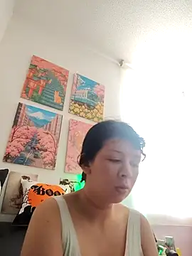 Snapshot of Haru_Queenn chatting on October 2025 09:00:02 PM Haru Queenn online show from October 2025 09:00:02 PM