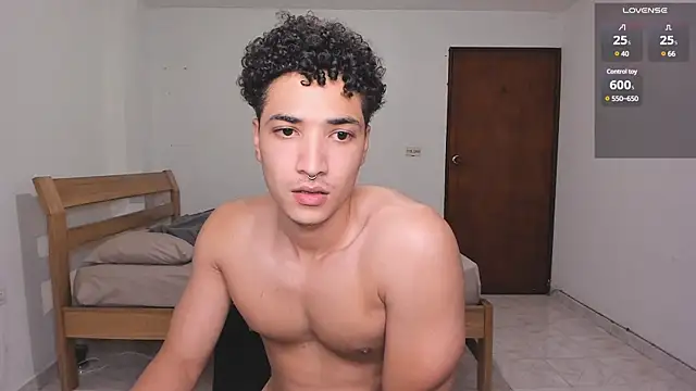 MitchellXD online show from December 2024 12:43:02 AM