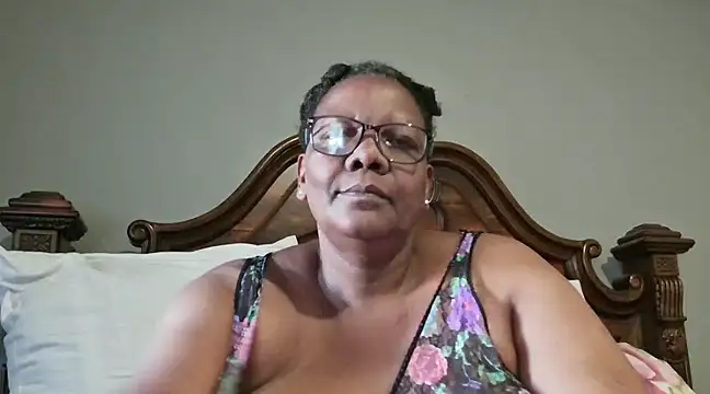 Snapshot of SEXYBOOBSNASS chatting on January 2025 03:38:01 PM SEXYBOOBSNASS online show from January 2025 03:38:01 PM