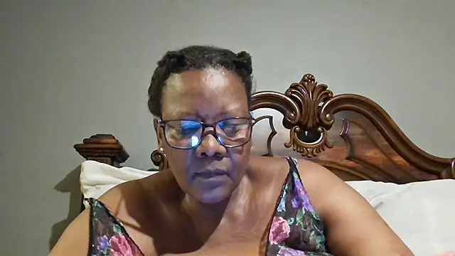 Snapshot of SEXYBOOBSNASS chatting on January 2025 08:18:01 PM SEXYBOOBSNASS online show from January 2025 08:18:01 PM