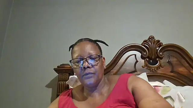 Snapshot of SEXYBOOBSNASS chatting on January 2025 08:43:02 PM SEXYBOOBSNASS online show from January 2025 08:43:02 PM