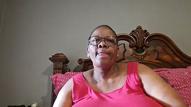 Snapshot of SEXYBOOBSNASS chatting on March 2025 05:32:01 AM SEXYBOOBSNASS online show from March 2025 05:32:01 AM