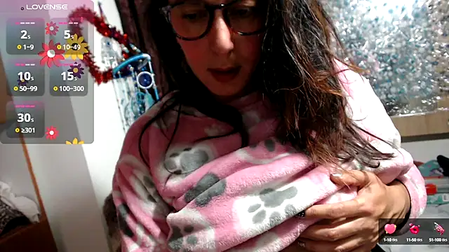 Snapshot of Bekkakinky chatting on December 2024 10:12:02 PM Bekkakinky online show from December 2024 10:12:02 PM