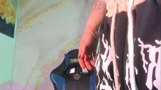 DOLL LUCIANA  online show from February 2026 09:08:01 PM