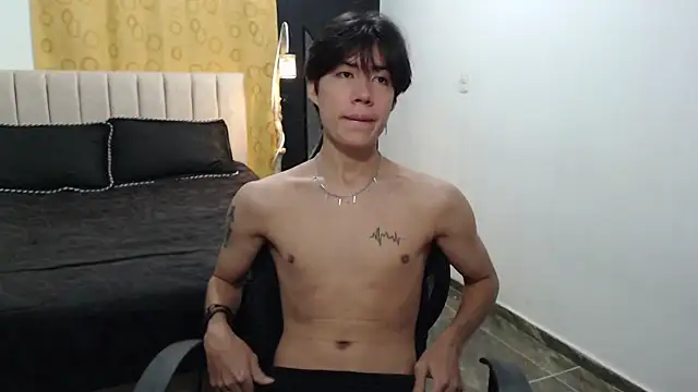 Elio-cam online show from February 2025 09:21:02 AM