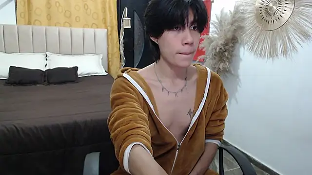 Elio-cam online show from July 2026 08:50:02 AM