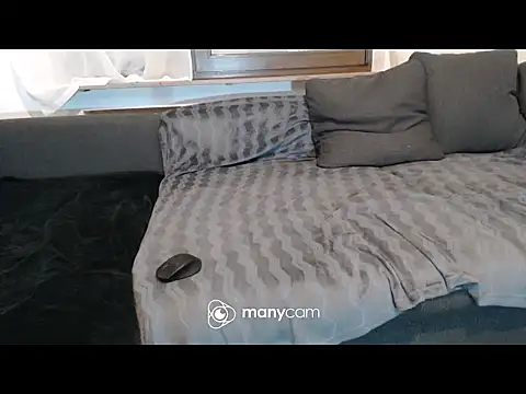 metalhead1970 online show from October 2025 11:37:01 PM