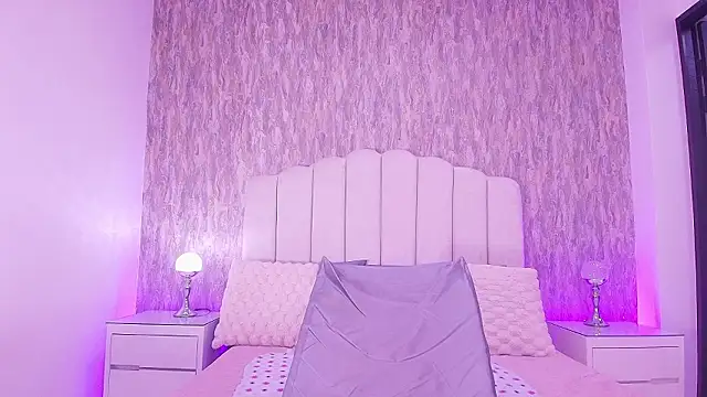 raven lilith  online show from February 2026 03:14:02 AM