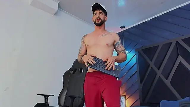 Petesevans online show from April 2026 11:25:02 PM