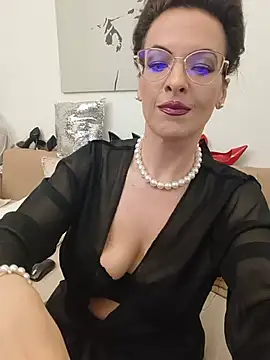 RebeccaNoble online show from May 2026 09:54:02 PM