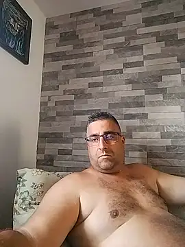 ADRIAN ADI40 online show from May 2026 12:11:01 PM