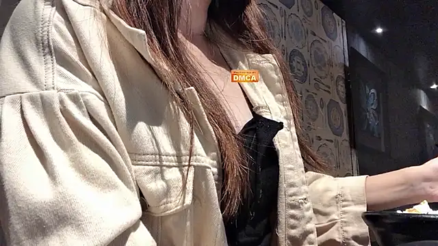 Snapshot of Tw_Zoella chatting on December 2024 04:21:01 AM Tw Zoella online show from December 2024 04:21:01 AM