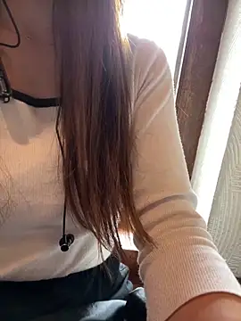 Snapshot of Tw_Zoella chatting on December 2024 05:14:02 AM Tw Zoella online show from December 2024 05:14:02 AM