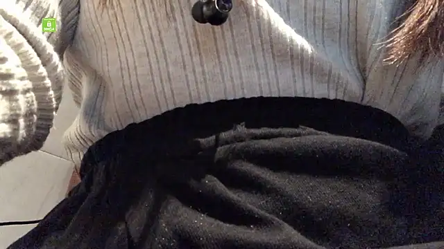 Snapshot of Tw_Zoella chatting on January 2025 04:49:01 AM Tw Zoella online show from January 2025 04:49:01 AM