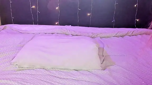 Snapshot of Eva_Merlin3 chatting on December 2024 05:16:01 PM Eva Merlin3 online show from December 2024 05:16:01 PM