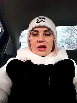 Snapshot of JennyOMay chatting on December 2024 03:38:02 AM JennyOMay online show from December 2024 03:38:02 AM