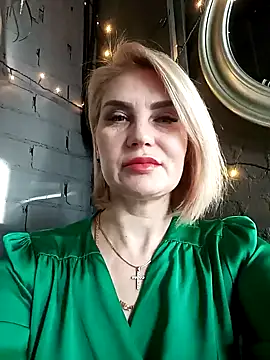 Snapshot of JennyOMay chatting on December 2024 05:18:02 AM JennyOMay online show from December 2024 05:18:02 AM