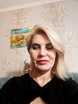 Snapshot of JennyOMay chatting on December 2024 07:04:02 AM JennyOMay online show from December 2024 07:04:02 AM