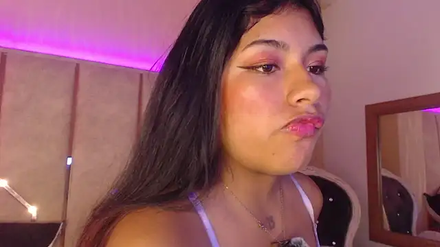 ChantalPetit online show from June 2026 04:37:02 PM